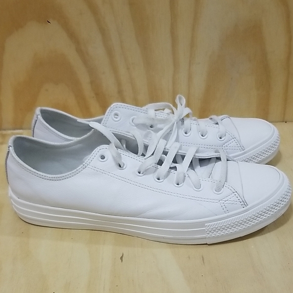 Converse Chuck Taylor All Star Low Ox White Leather Unisex Sneaker Men's sz 12 - Picture 1 of 8